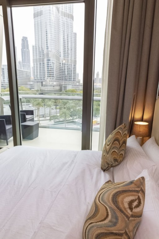 Дубай: Bravo Way Burj Vista 1