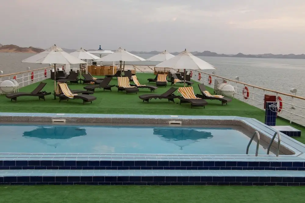 Абу-Симбел: MS Nubian Sea Lake Cruise