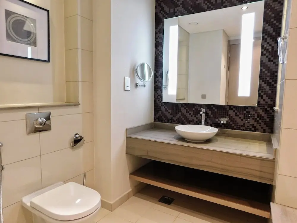 Дубай: Luton Vacation Damac Paramount Tower