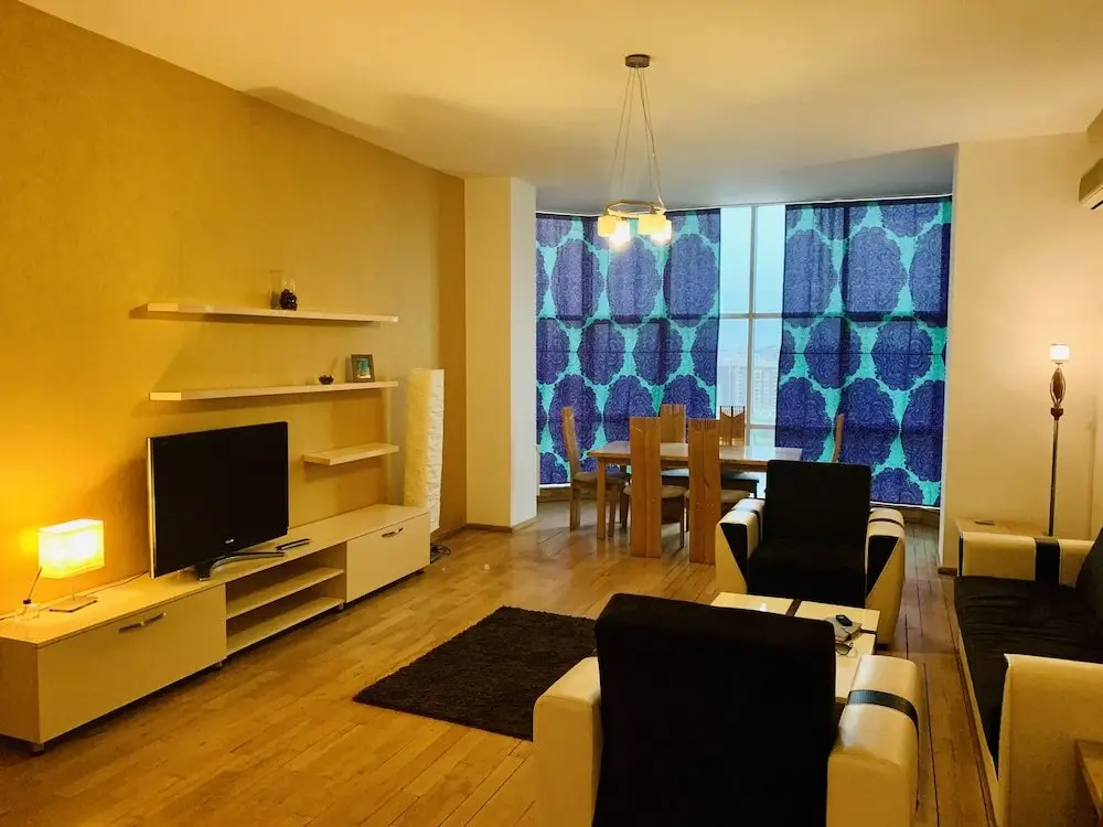 Баку: Sea View Apartment With Terrace