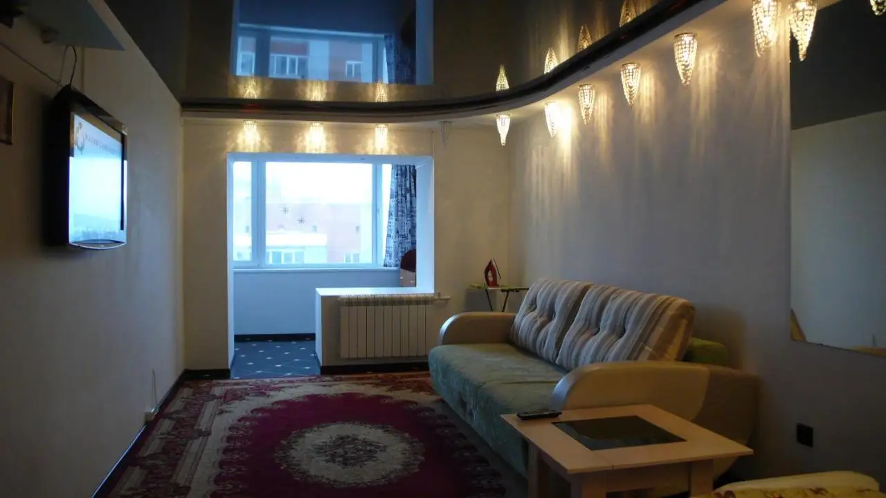 Томск: Apartment on Uchiebnaia 8п7эт10