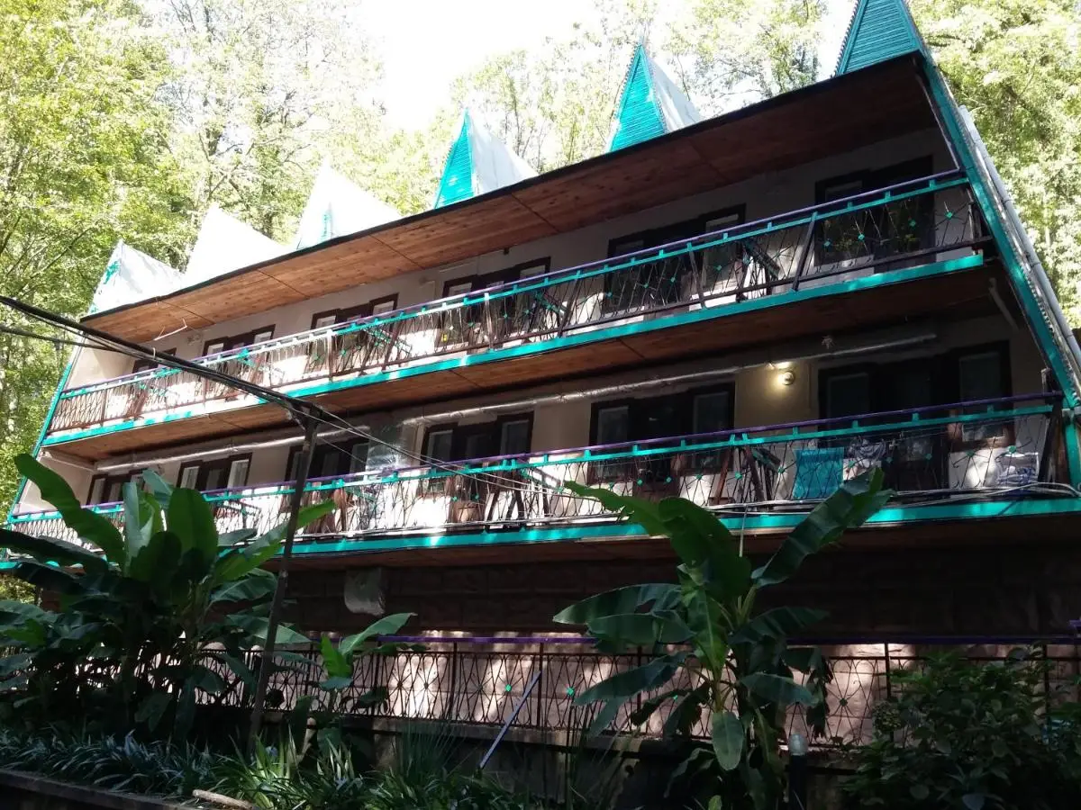 Izumrud Hotel — фото 1