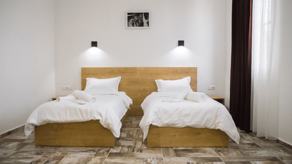 Тбилиси: Westay Hotel