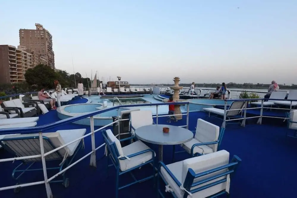 Каир: Diamond ship Hotel