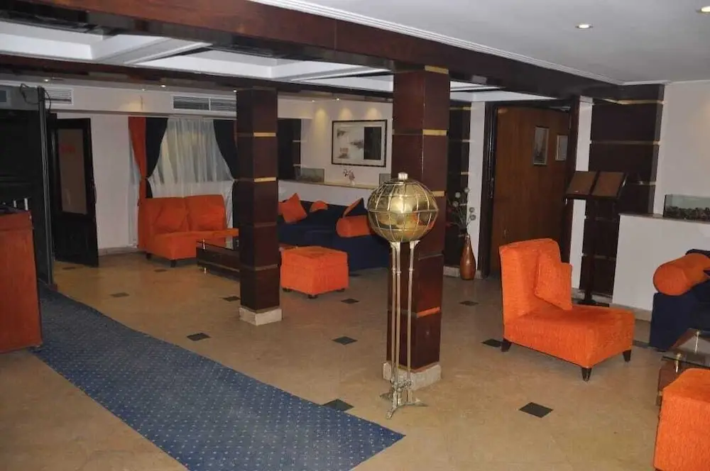 Каир: Diamond ship Hotel