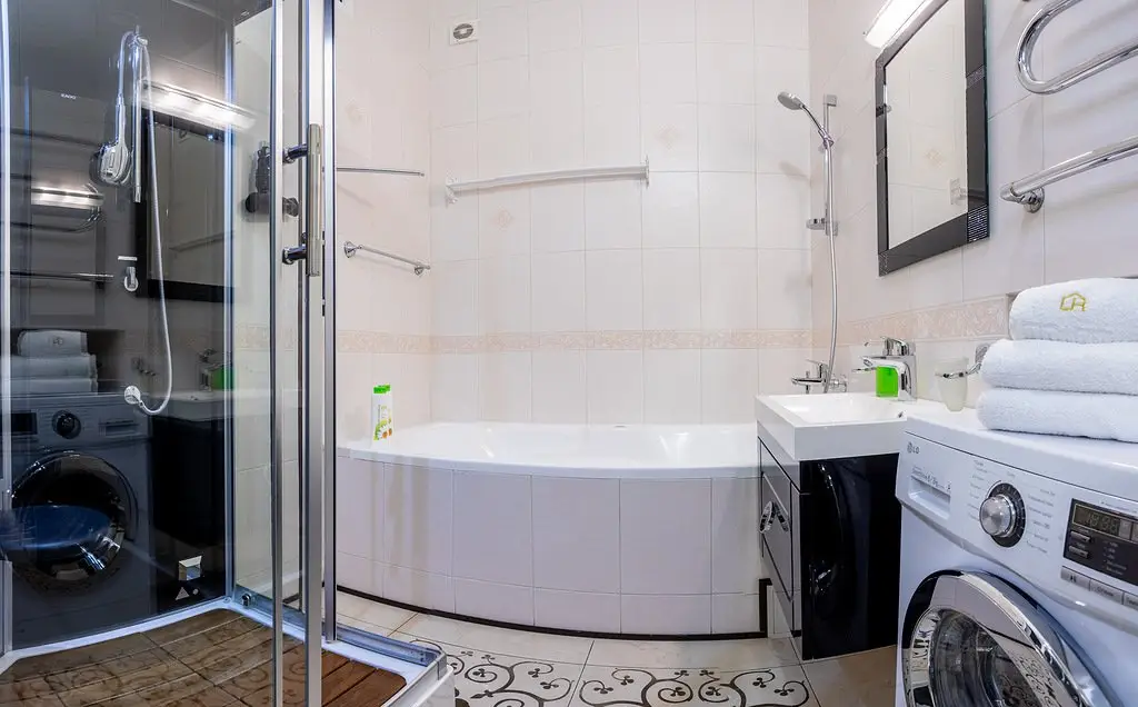 Минск: Апартаменты 3-комнатные HomeApart Ленина, 6