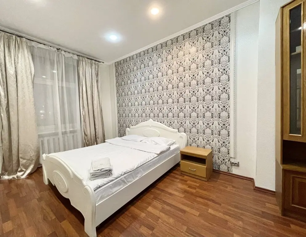 Минск: Апартаменты 4-комнатные HomeApart Володарского, 18