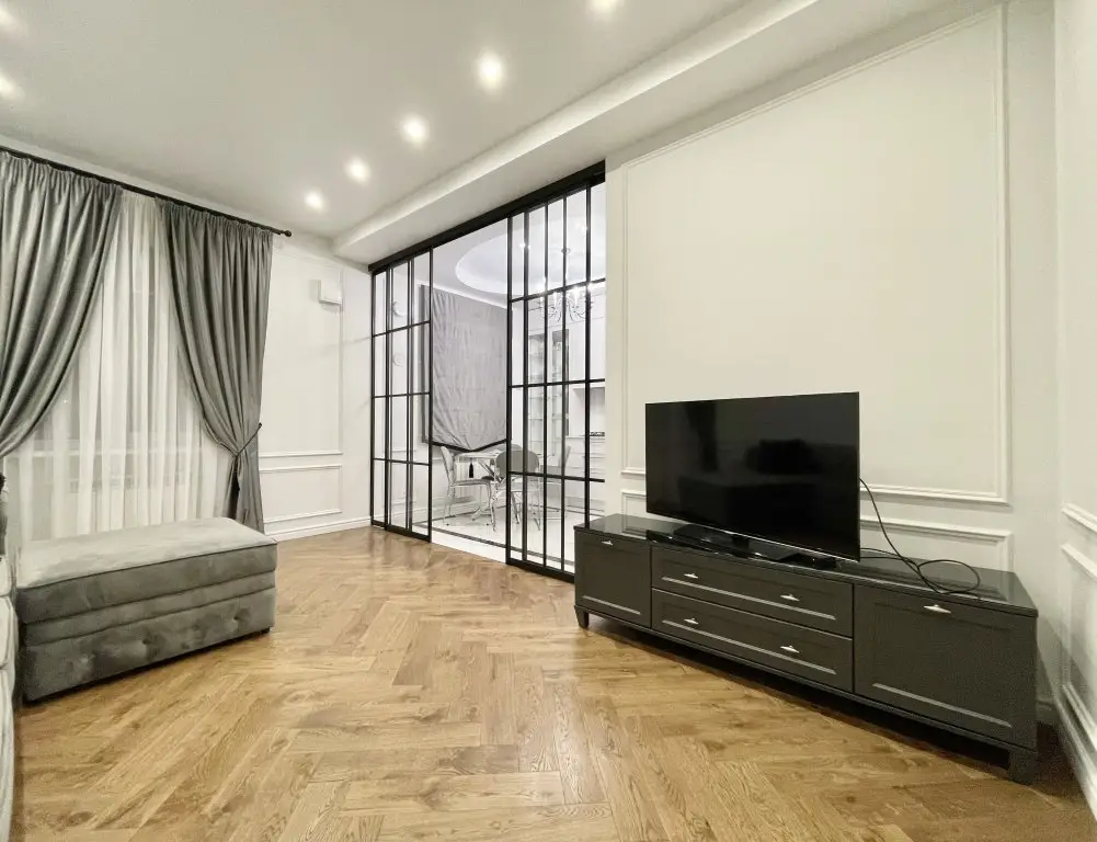 Минск: Апартаменты 4-комнатные HomeApart Свердлова, 26