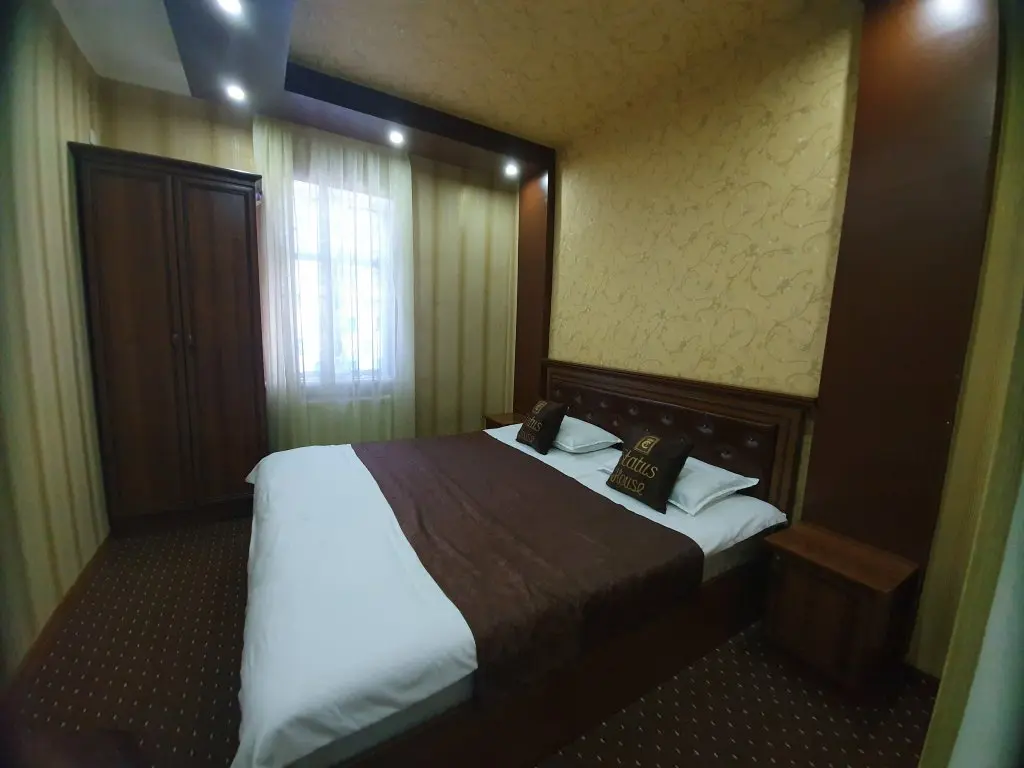 Фергана: Гостевой дом Status House