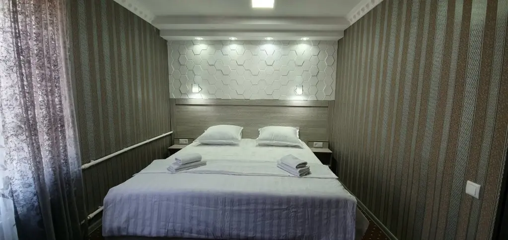 Фергана: Гостевой дом Status House