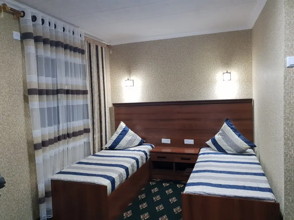Фергана: Гостевой дом Status House