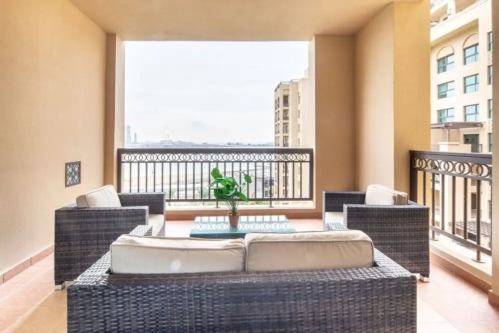 Дубай: Luxury 2BR Apt Beach Club Full Sea View
