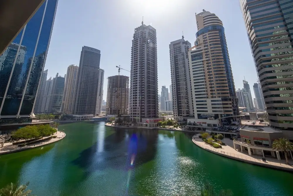 Дубай: Spacious + Modern Studio in JLT - Sleeps 3