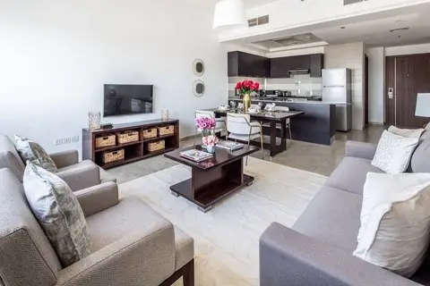 Outstanding 2BR in Serene JVT Neighborhood! — фото 1