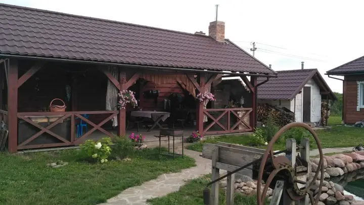 Дмитровичи: Гостевой Дом Усадьба Деревенский рай