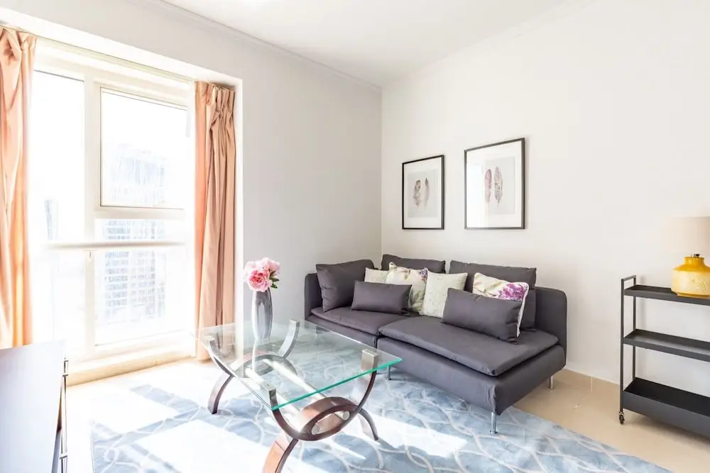 Warm & Striking Studio Apartment in the Heart of Jlt! — фото 1