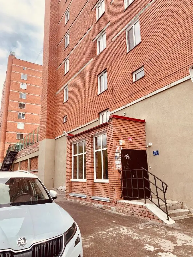 Томск: улица Савиных, 4А Апартаменты