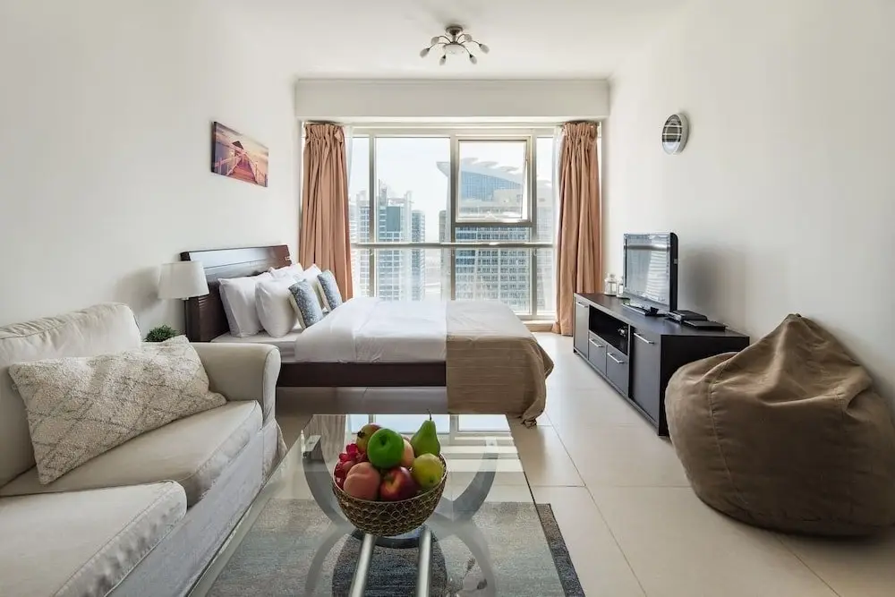Spacious Studio in Heart of JLT — фото 1