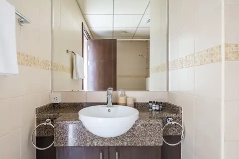 Mesmerizing 2BR Apartment in Dubai Marina — фото 1