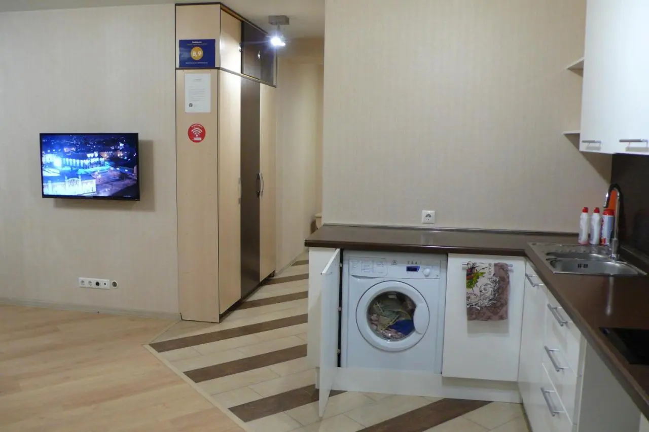 Томск: Apartments on Uchebnaya st.