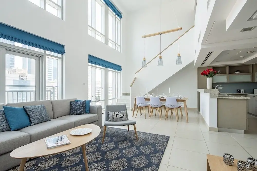 Unique + Stunning 2BR Loft in Downtown Dubai! — фото 1