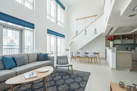 Unique + Stunning 2BR Loft in Downtown Dubai! — фото 1