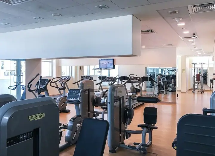 Дубай: Unique + Stunning 2BR Loft in Downtown Dubai!