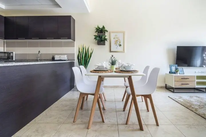 Дубай: Signature Living in Modern 1BR Apartment at Jvt!