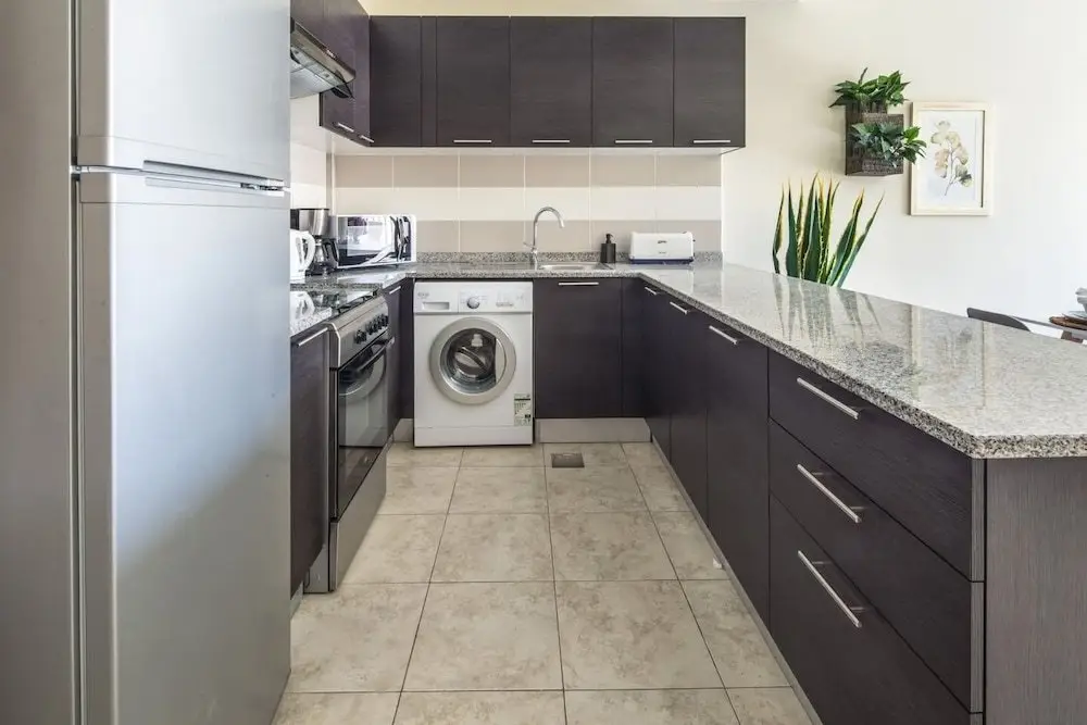 Signature Living in Modern 1BR Apartment at Jvt! — фото 1