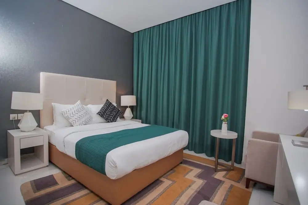 Дубай: OSKENA Vacation Homes - Damac Maison Cour Jardine