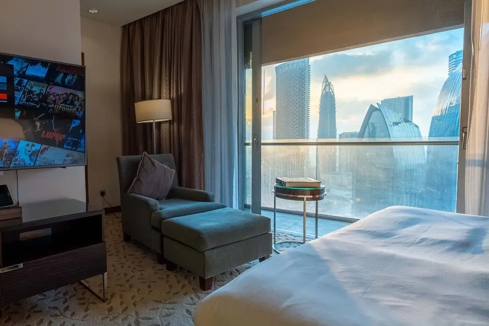Дубай: Spacious & Chic Address Dubai Mall Residence