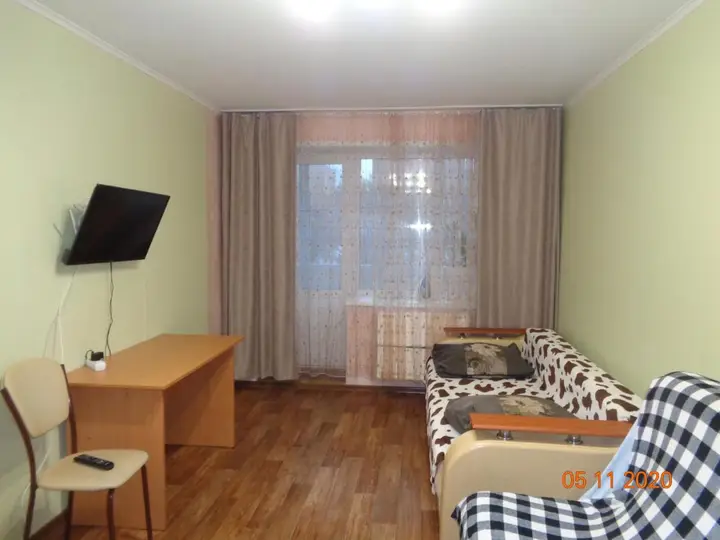 Томск: Uchebnaya 7 - 2 Bedroom