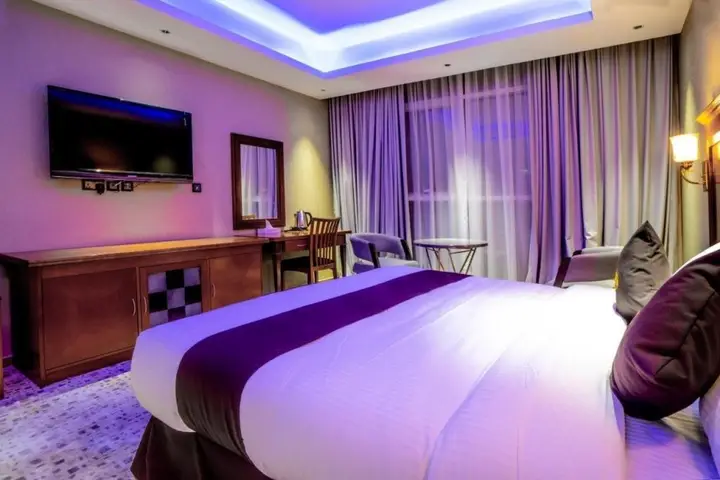 Дубай: Raha Grand Hotel