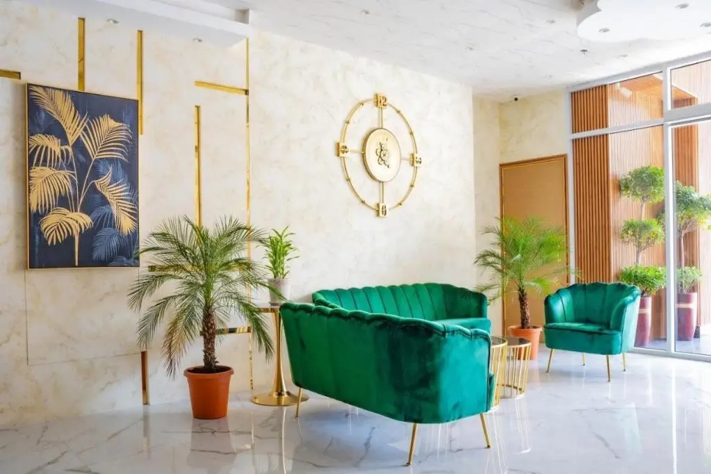 Дубай: Raha Grand Hotel