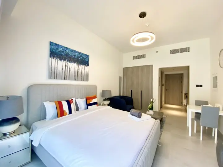 Дубай: Trendy Studio at the Heart of JVC with Health Club