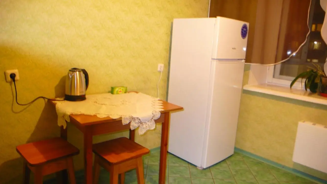 Томск: Учебная 8 п 5