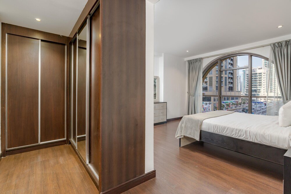 Дубай: Luxury Master Room with Fantastic View in Jbr Walk