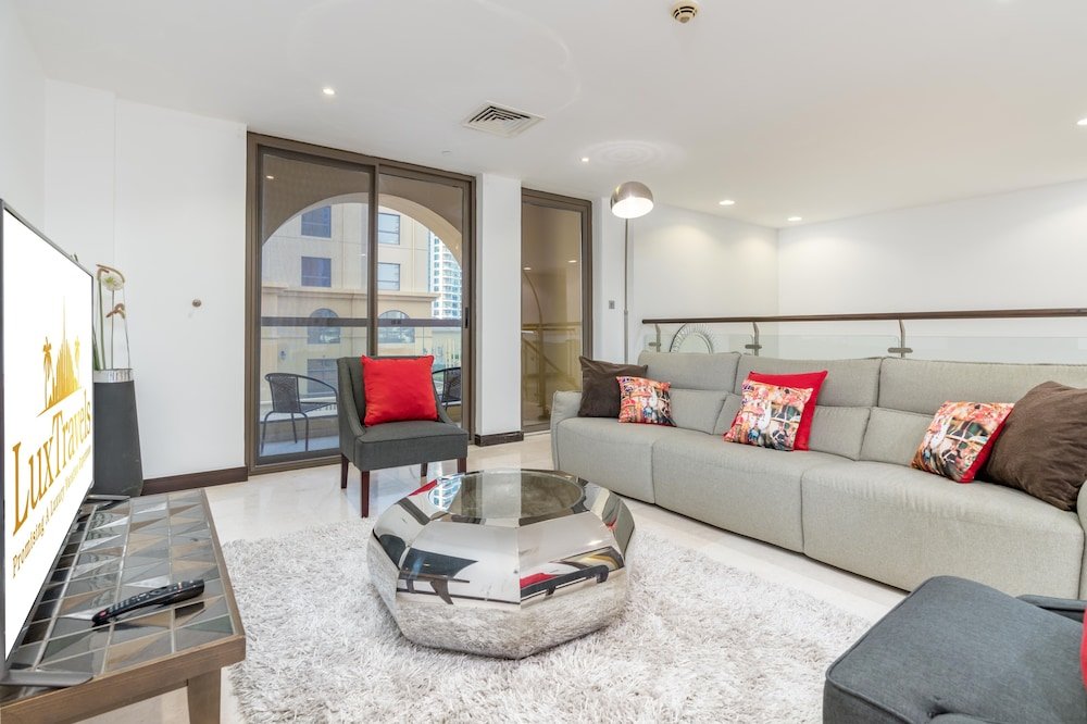 Дубай: Luxury Master Room with Fantastic View in Jbr Walk