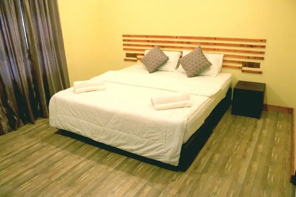 Атолл Алиф-Алиф: Crystalline Hotels @ Rasdhoo Island