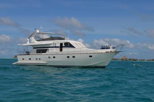 Северный атолл Мале: Ocean Breeze Voyager Yacht