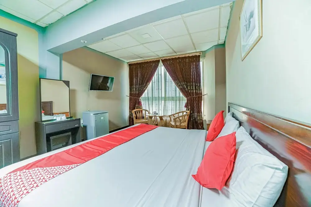 Шарджа: OYO 394 Dana Al Buhaira Beach Hotel