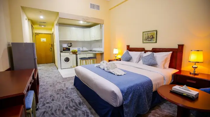 Дубай: Green House Hotel Apartment