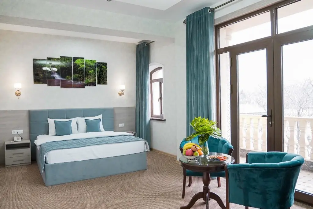 Ташкент: Level Business Hotel