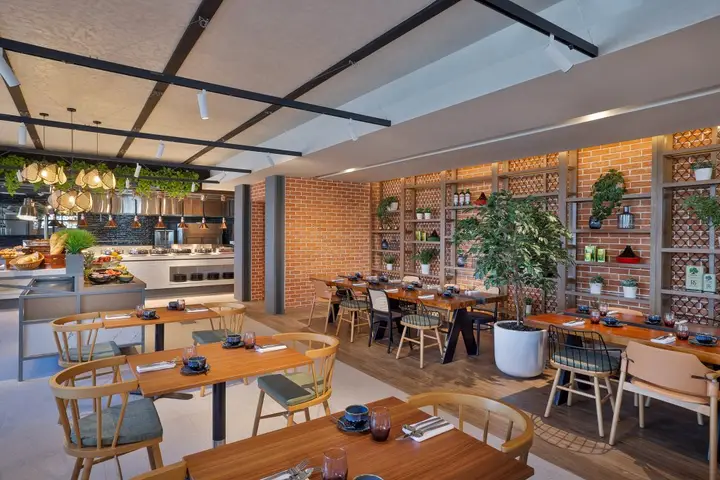 Дубай: Courtyard by Marriott Culture Village, Dubai