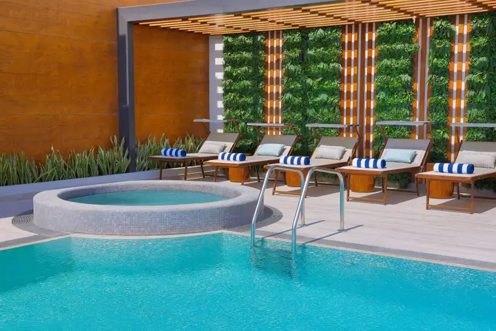 Дубай: Courtyard by Marriott Culture Village, Dubai