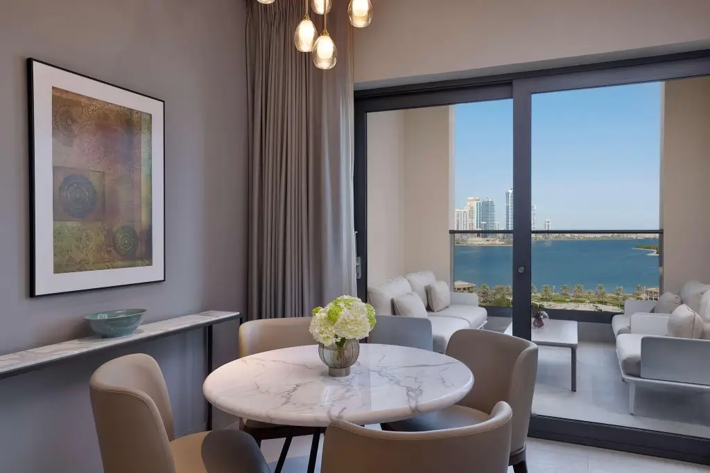 Шарджа: DoubleTree by Hilton Sharjah Waterfront Hotel & Residences