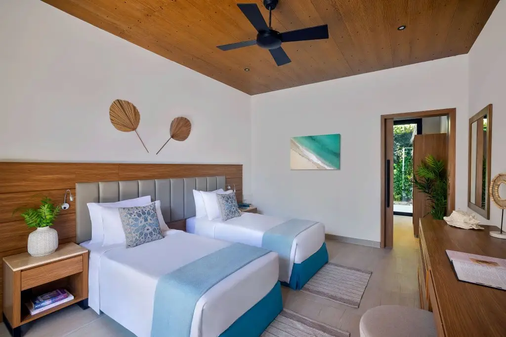 Дубай: Anantara World Islands Dubai Resort