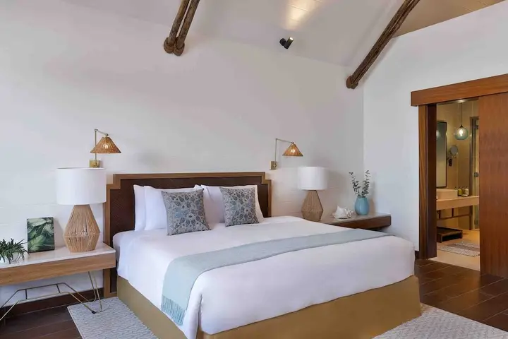 Дубай: Anantara World Islands Dubai Resort