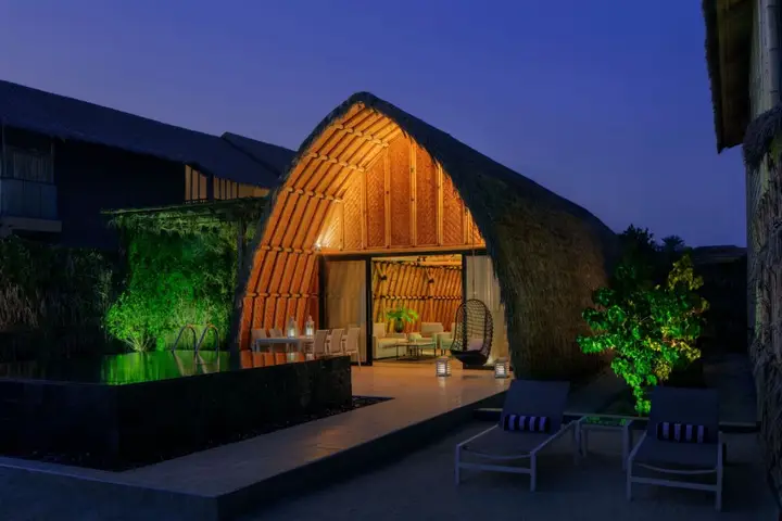 Дубай: Anantara World Islands Dubai Resort