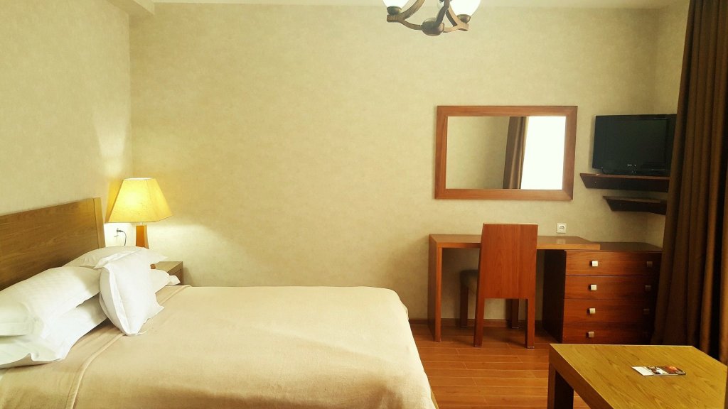Бакуриани: Hotel Crystal